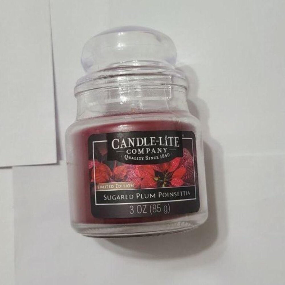 Candle-Lite Sugared Plum Poinsettia Candle